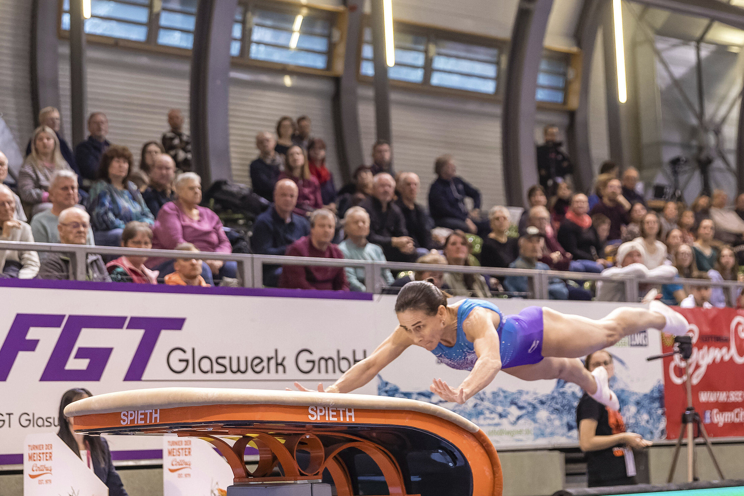 包含塞尔维亚跳高运动员斩获冠军,掌声雷动的词条 包含塞尔维亚跳高运动员斩获冠军,掌声雷动的词条